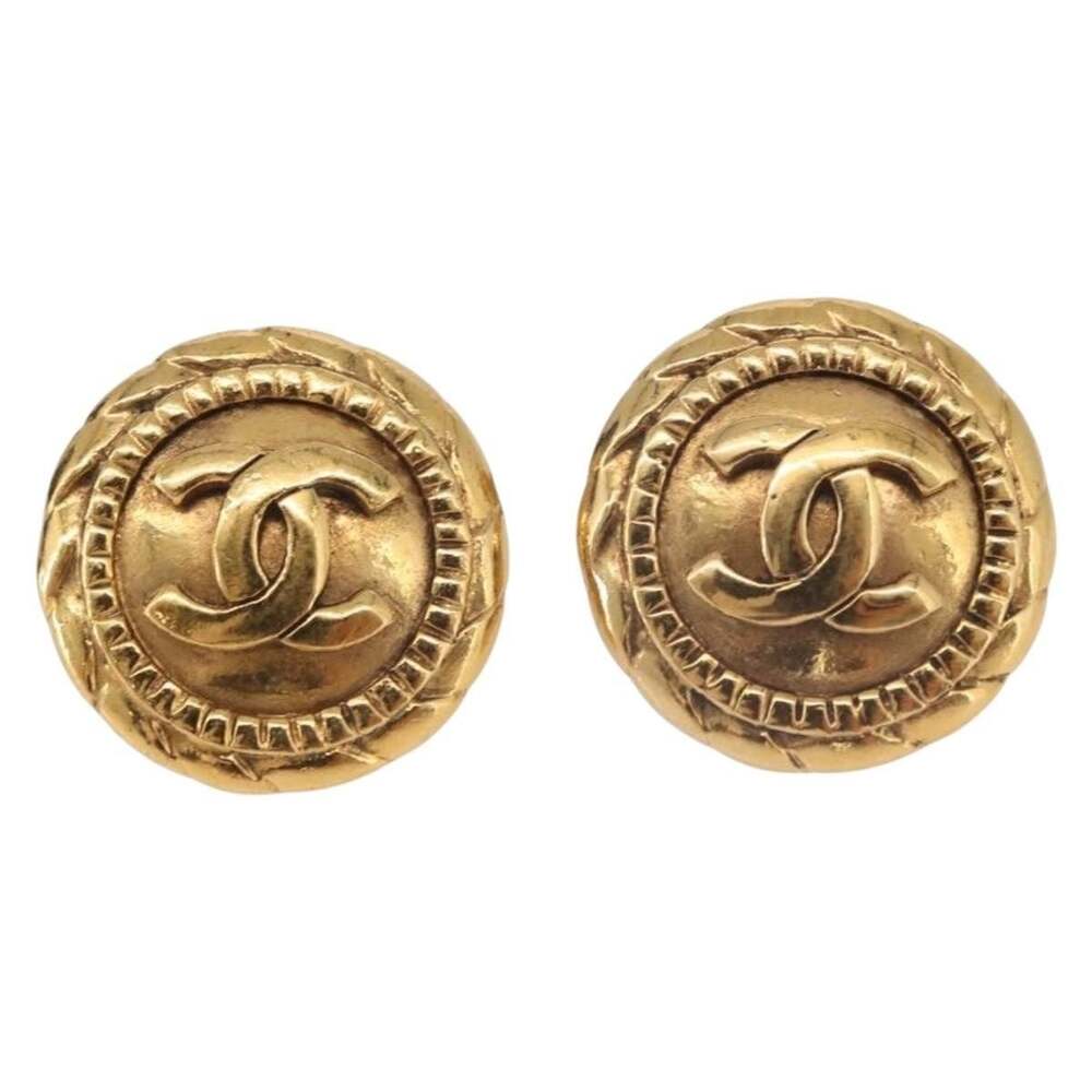 Chanel CC Logo Earring Gold